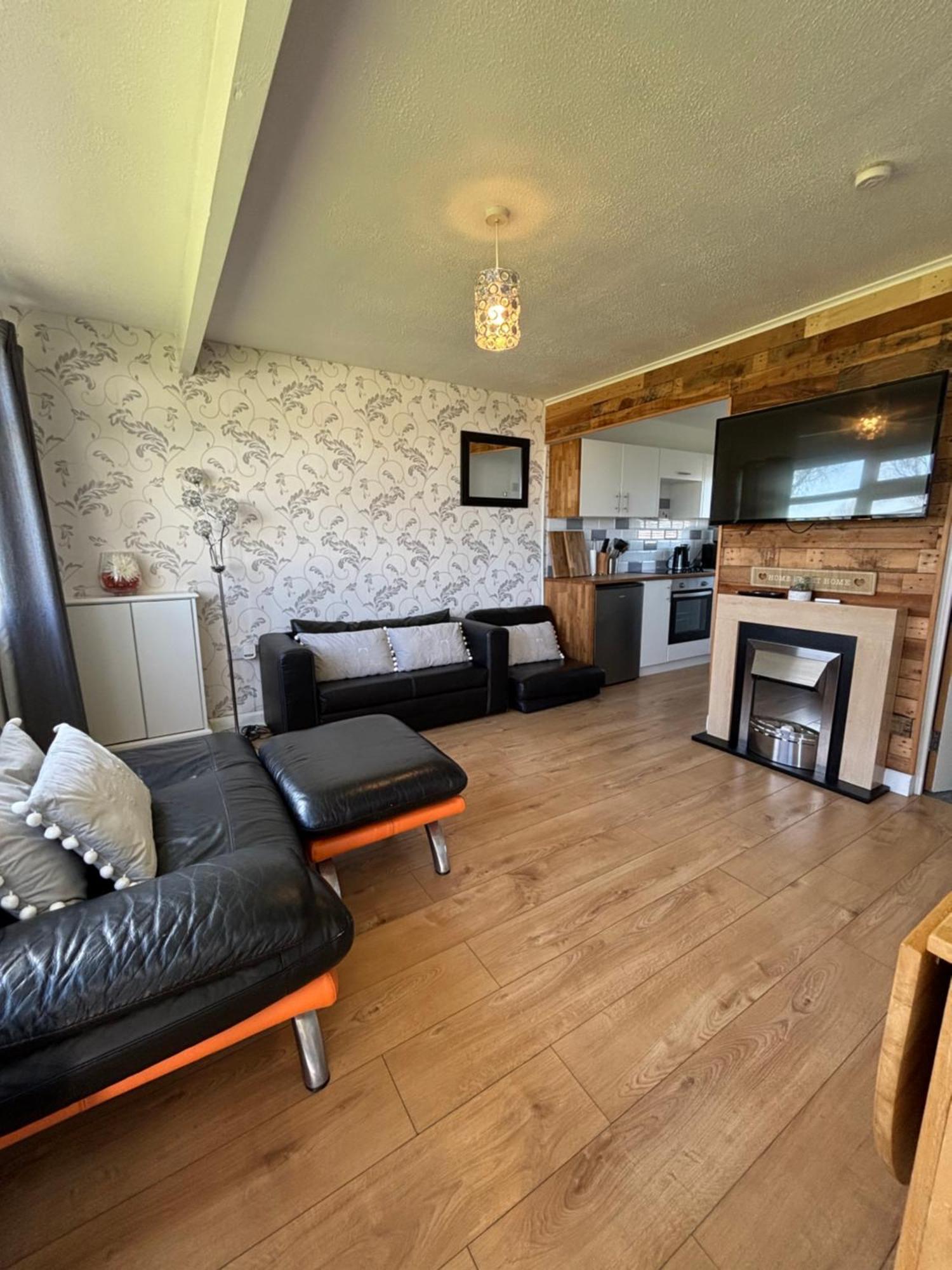 121 Signature Chalet Scratby Extérieur photo